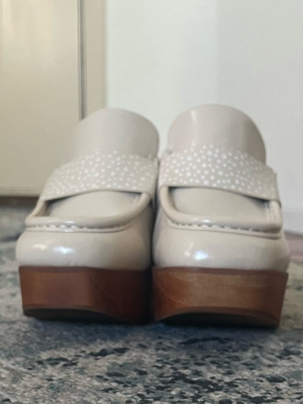 Clogs mid platform